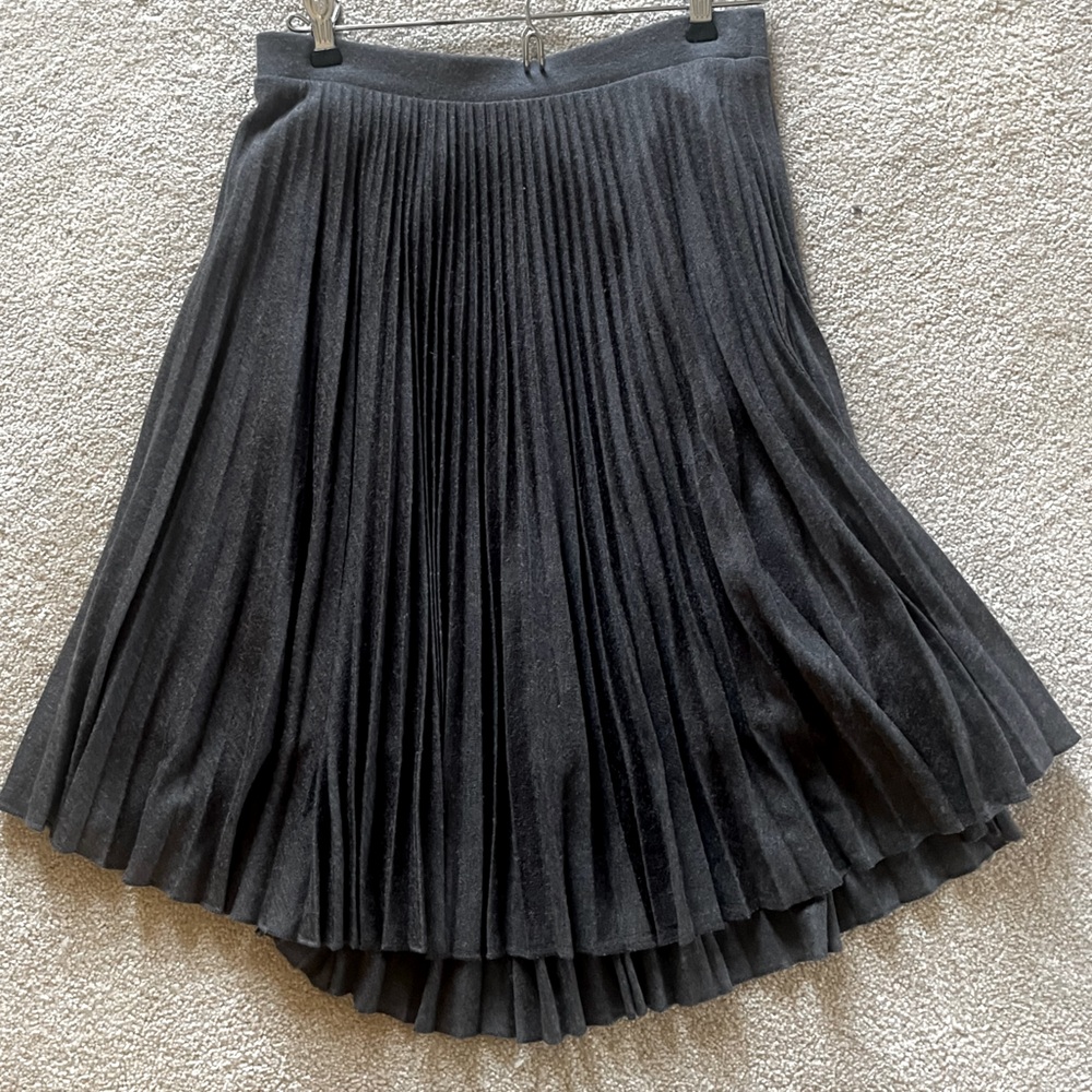 Gray Pleated Skirt